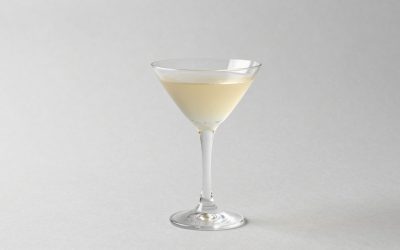 Tailgate Cocktails That Travel Well: 8 Easy Picks